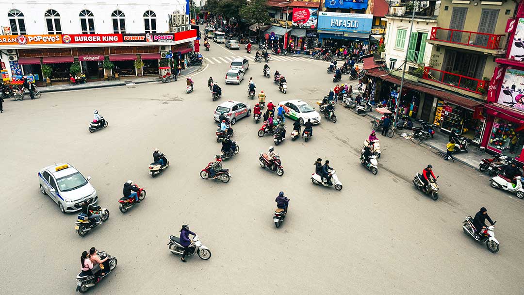 Help, I Need to Cross this Crazy Hanoi Street
